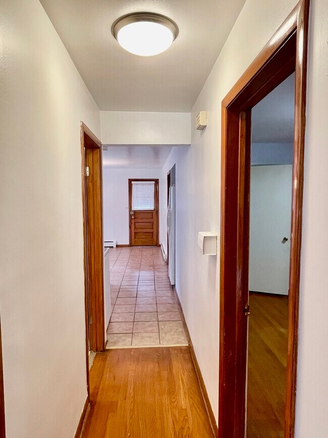 Photo - 5158 N Elston Ave