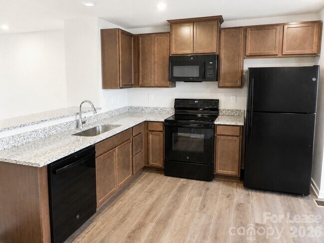 4018 Drakeford Towns Aly