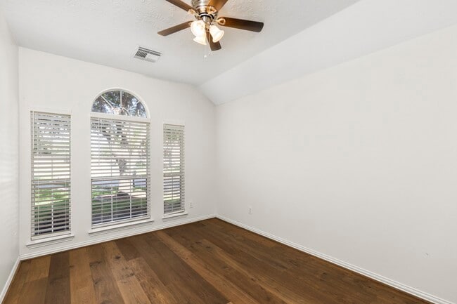 Building Photo - 10906 Bernalda Cir Rental