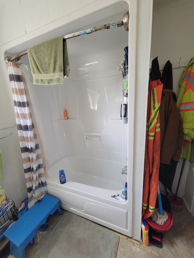 Photo - On the edge of downtown New Glasgow Unit 2