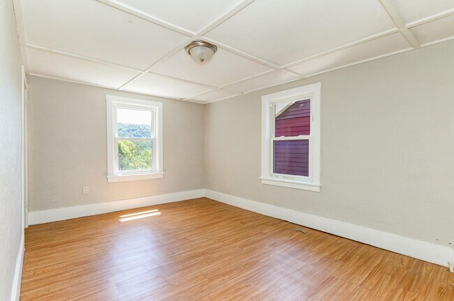 Photo - 148 Midland Ave Unit 150 Midland Ave