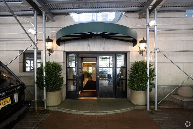 Photo - Park Avenue Medical Arts Center