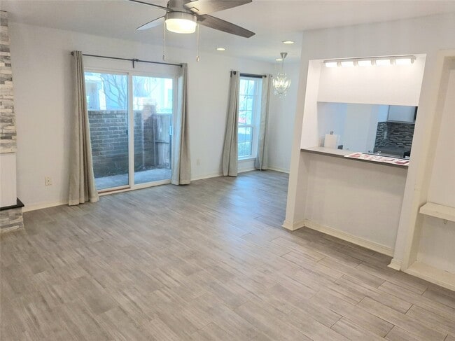 Building Photo - 2800 Jeanetta St Unit 801