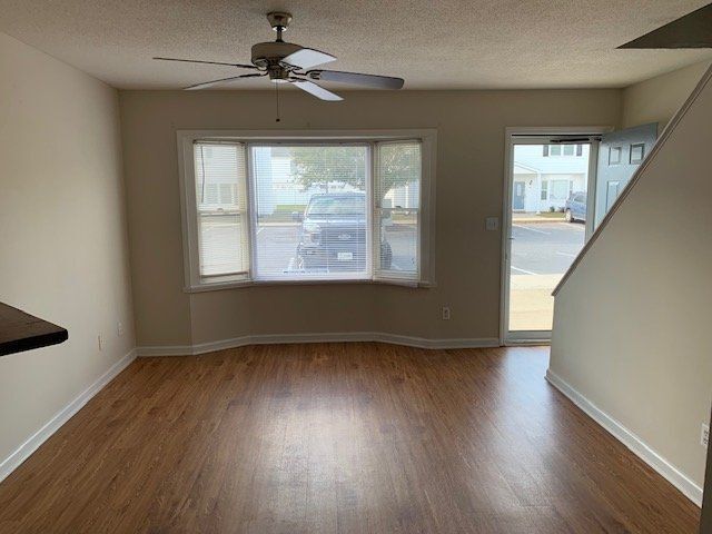 Photo - 322 Haven Dr