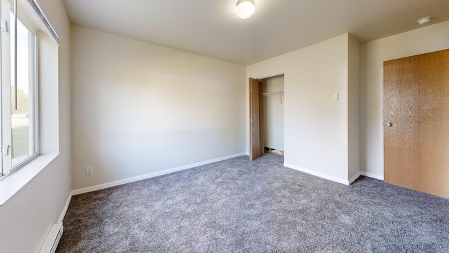 Pineview Apartments