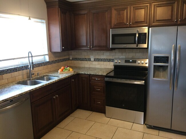 Photo - 7426 Lindbergh Dr