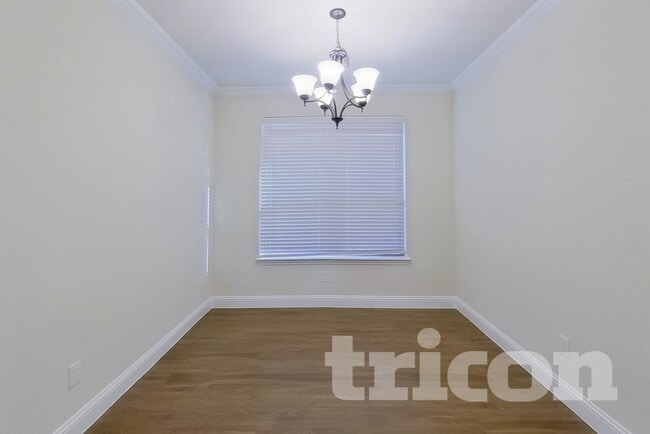 Photo - 208 Melody Wy House