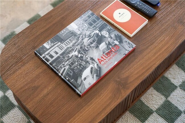 Photo - 1583 Braeburn Dr SE