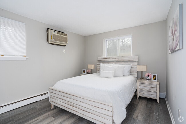 1BR, 1BA