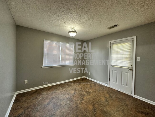 Photo - 106 Brandonshire Ln