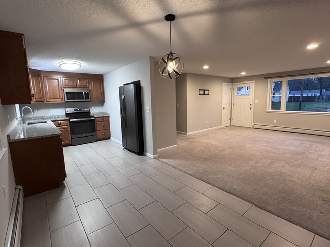 Photo - 435 Elmwood Dr