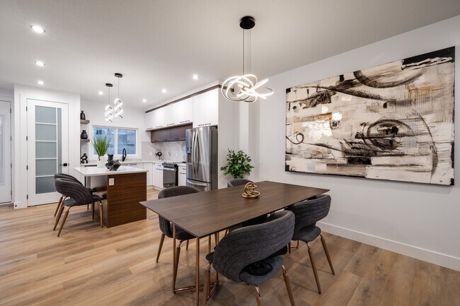 Photo - 9337 87 Ave NW Unit 1