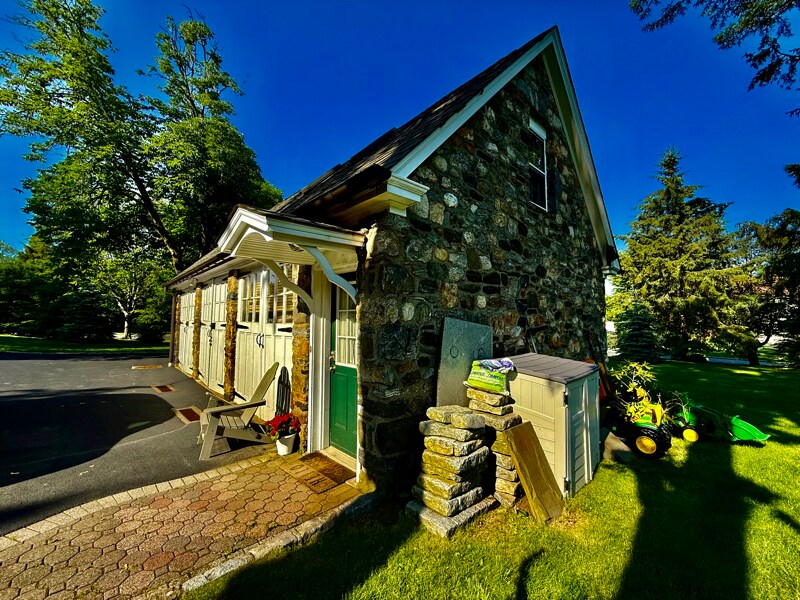 Photo - 2 High Hill Farm Pl House
