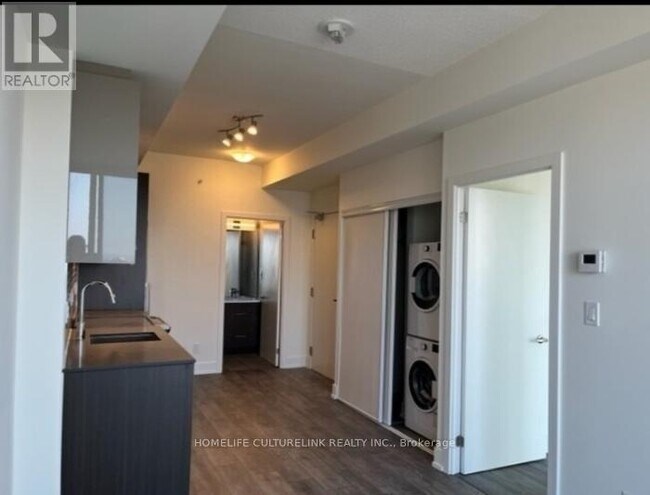 Photo - 180 Fairview Mall Dr Unité 1907