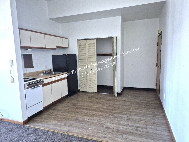 Photo - 518 W Cunningham St Unit 1