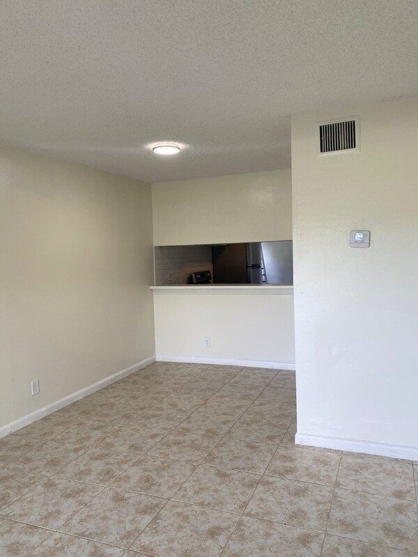 Photo - 4136 Lakeside Dr