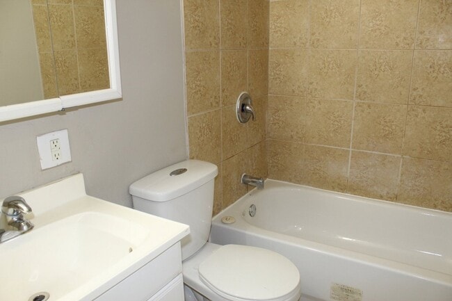 Photo - Aurora Place Apartments