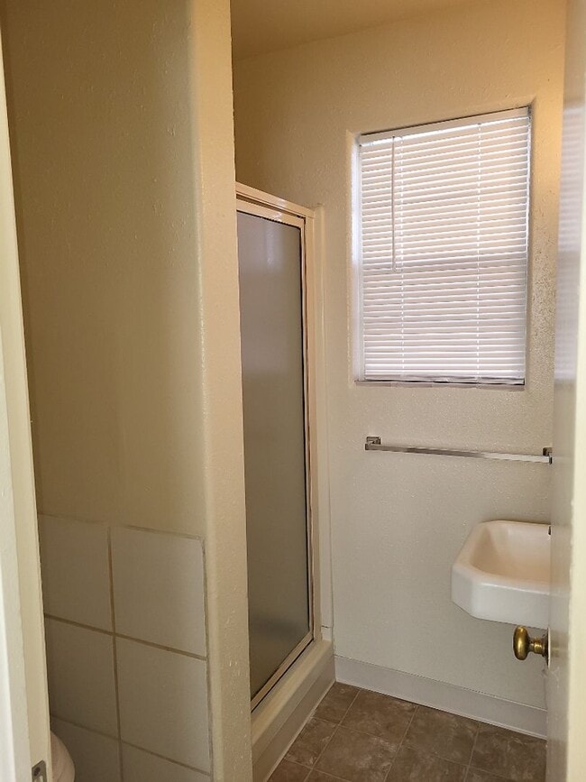 Photo - 915 Willow St Unidad 915 Willow Street