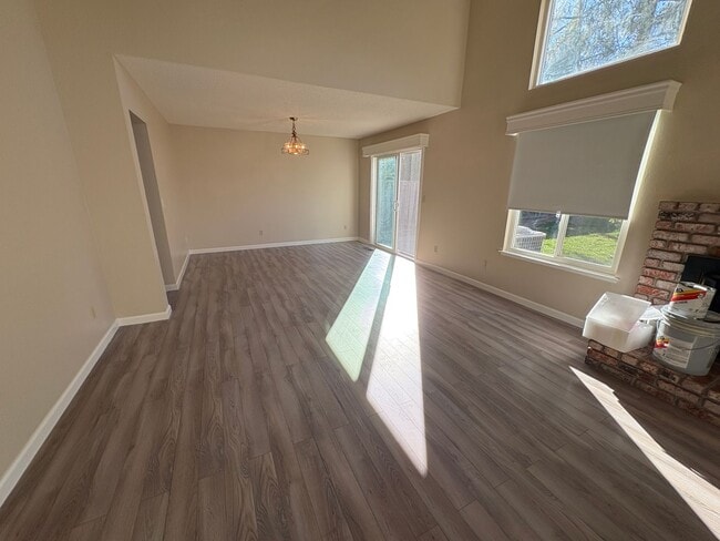 Photo - 1100 Limeridge Dr