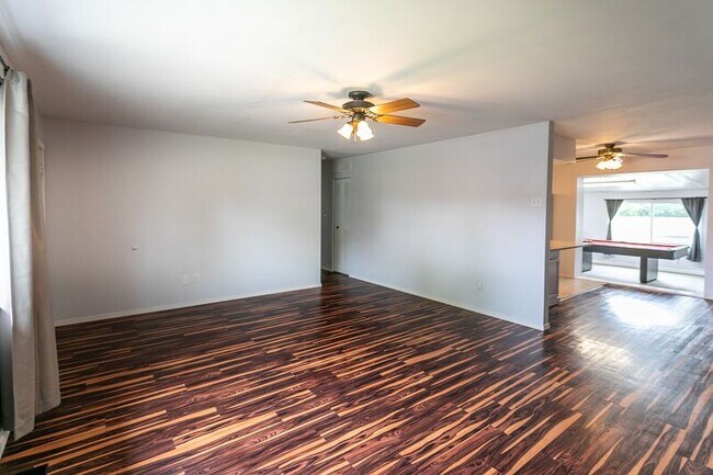 Photo - 4759 Arnold Ave