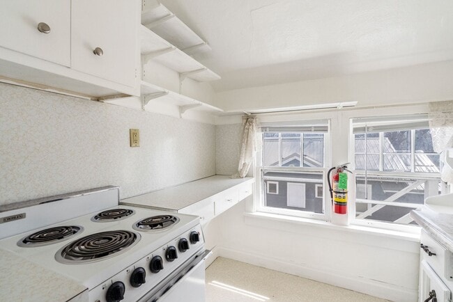 Photo - 1918 Olive St