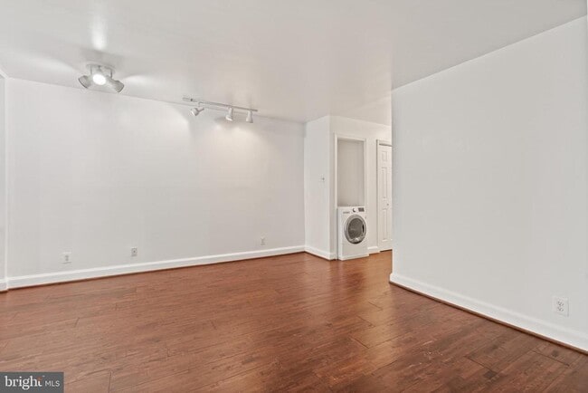 Photo - 1316 New Hampshire Ave NW Unit 306