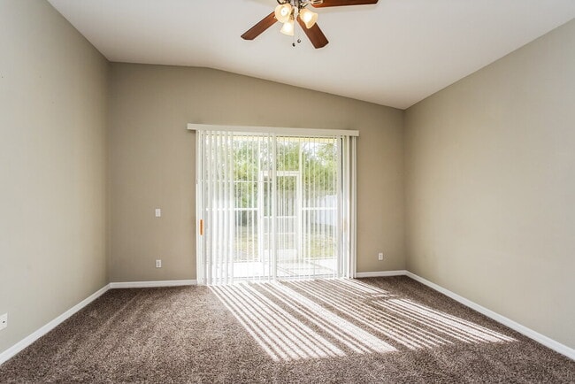 Photo - 3807 101st Ave E