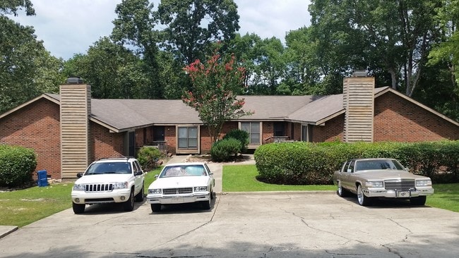 Photo - 130-136 Homeplace Ct