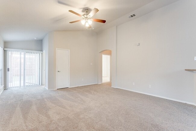 Photo - 1280 Kielder Cir