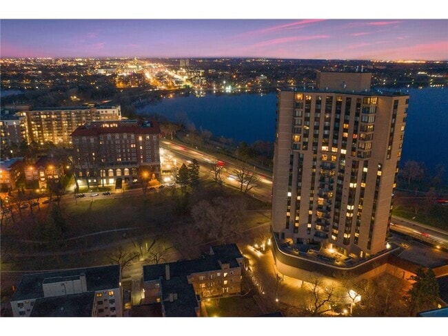Photo - 2950 Dean Pkwy Unit 1903-4