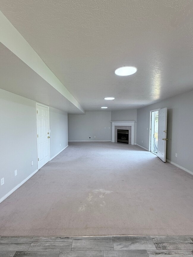Photo - 10177 S Silver Streak Dr