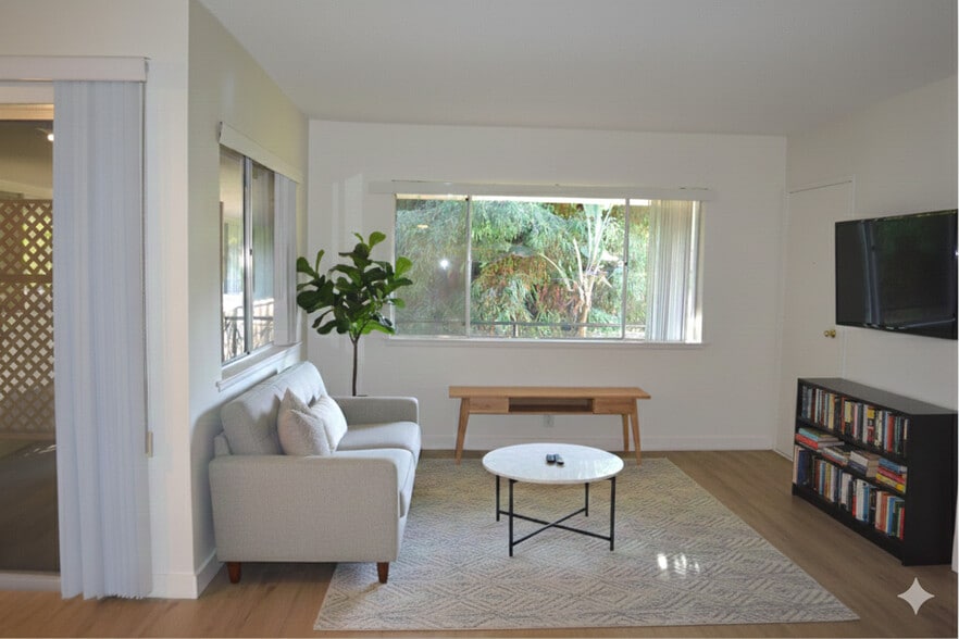 1 Bedroom Living Room