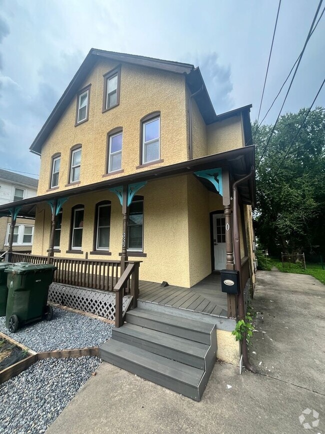 Building Photo - 30 Prospect Ave Rental