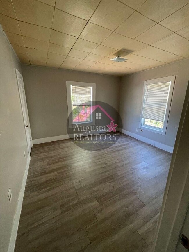 Photo - One Bedroom Near ACU! Unit Apt 4