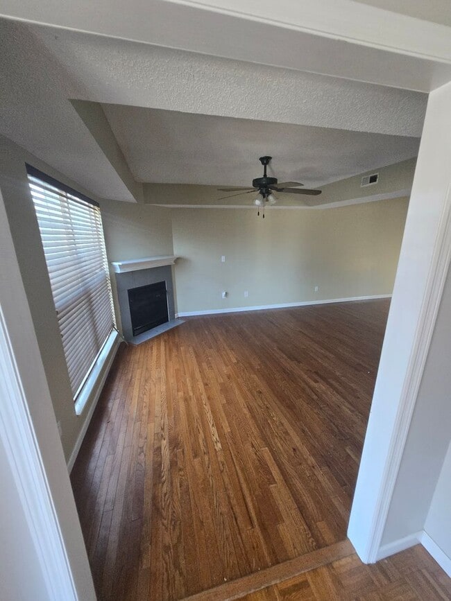 Photo - Spacious 2-Bedroom Condo in Johnson City