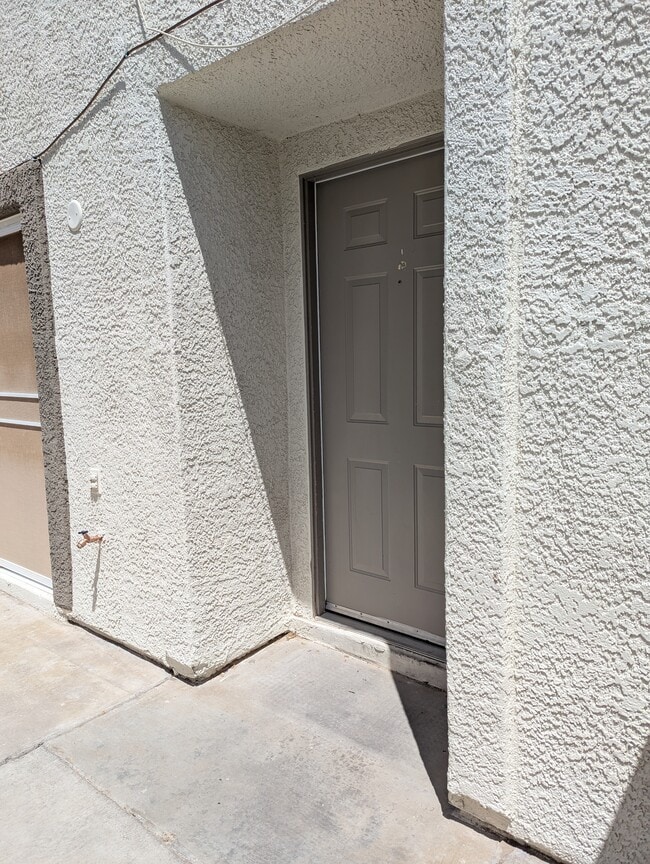 Photo - 203 Oro Canyon St
