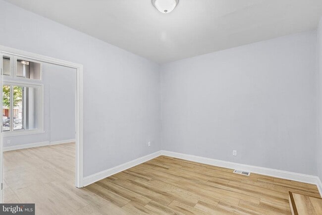 Building Photo - 3950 Lancaster Ave Unit 1