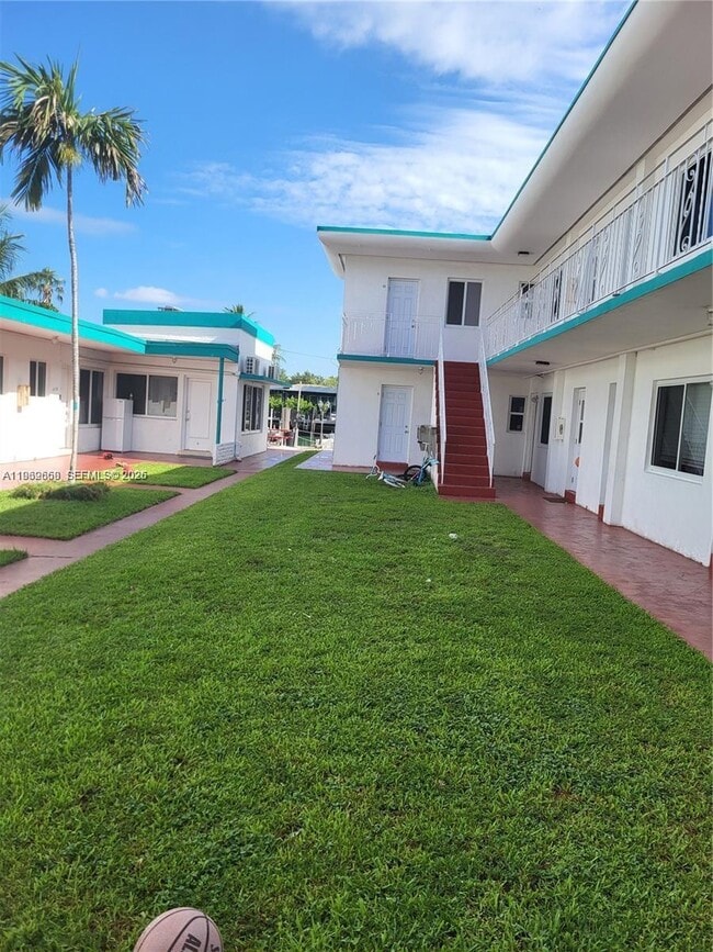 Photo - 2101 Calais Dr Unidad 8