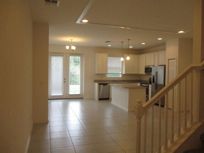 Photo - 3BD/2.5BA Townhome in Goldenrod Reserve in Orlando!