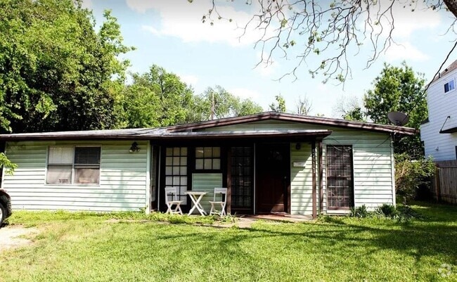 Building Photo - 5111 Woodrow Ave Rental