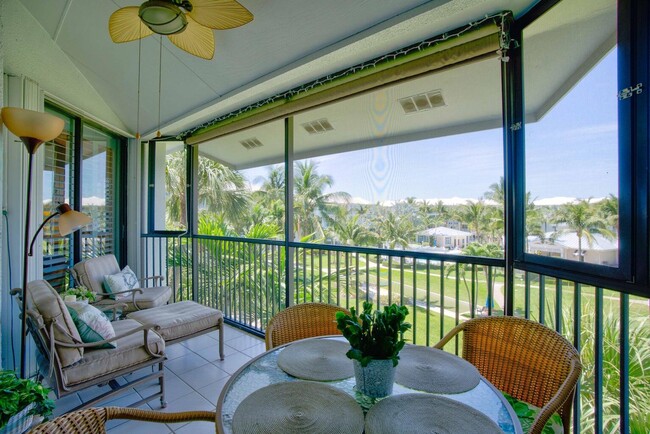 Building Photo - 143 Bay Colony Dr N Rental