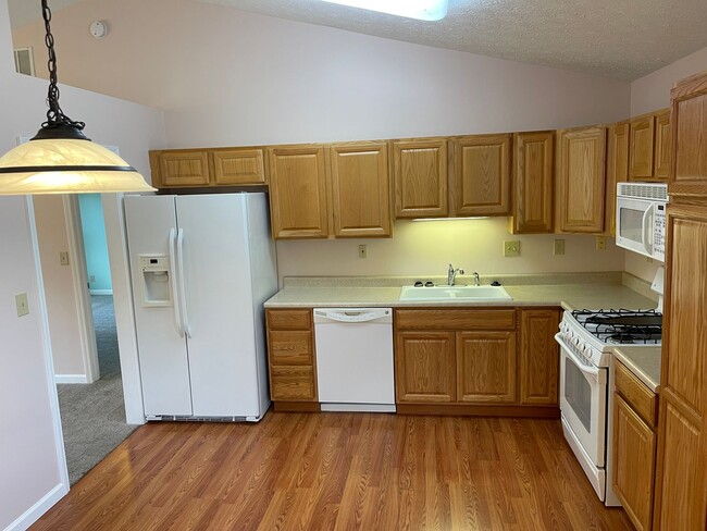 Photo - 3 Bedroom House!