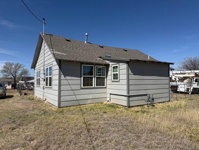 Photo - 906 N Jackson St