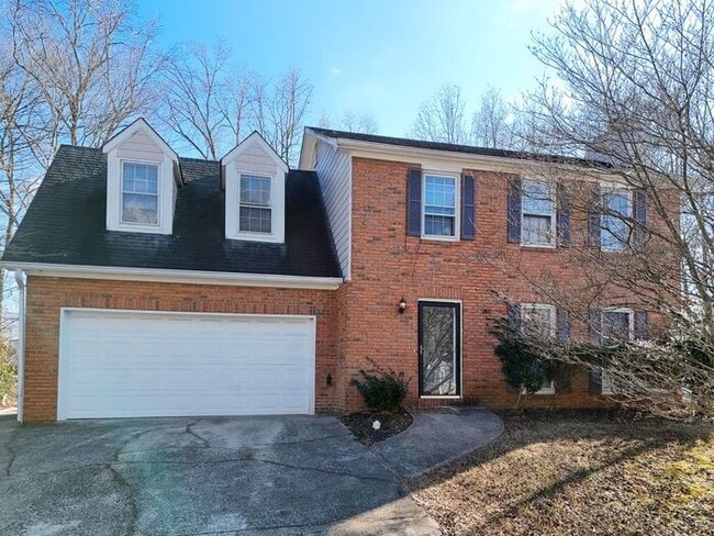 Photo - 1479 Millstream Trail NW