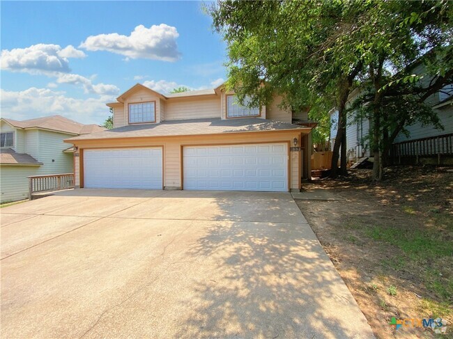 Building Photo - 833 Sagewood Trail Rental