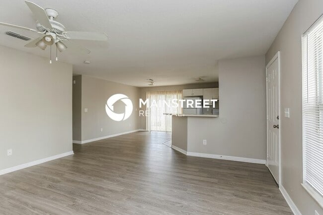Photo - 3 Bedroom Pet-Friendly Home in St Petersburg, FL with Main Street Renewal