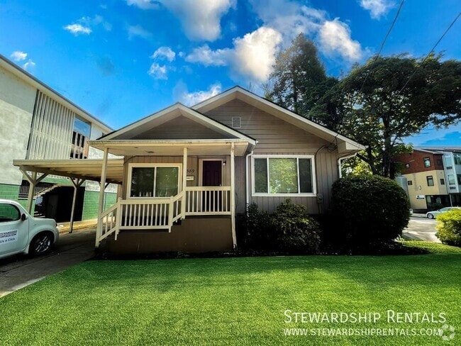 Building Photo - 1389 Ferry St Rental