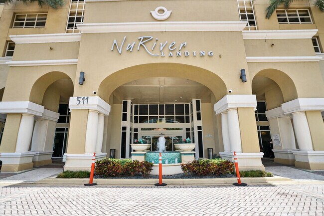 511 SE 5 Ave Unit 2417