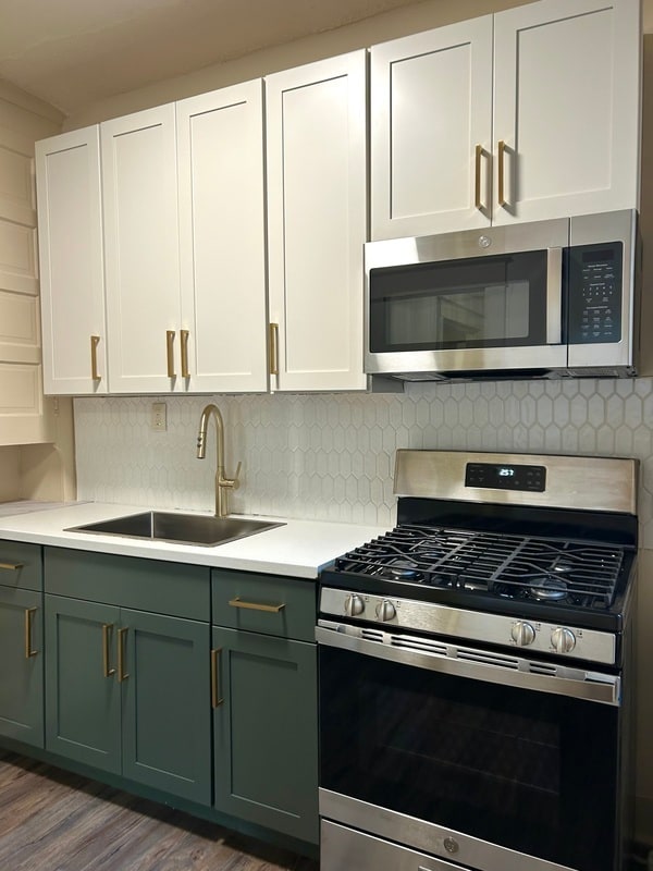 Photo - 2750 Broadway Ave Unit 4