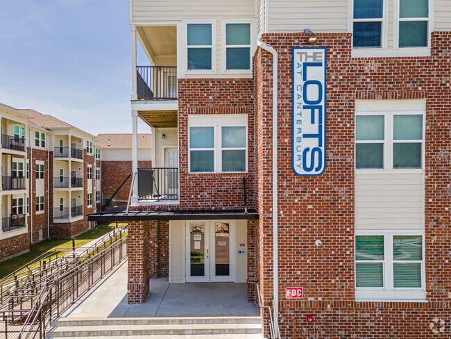 Leasing Office Entrance